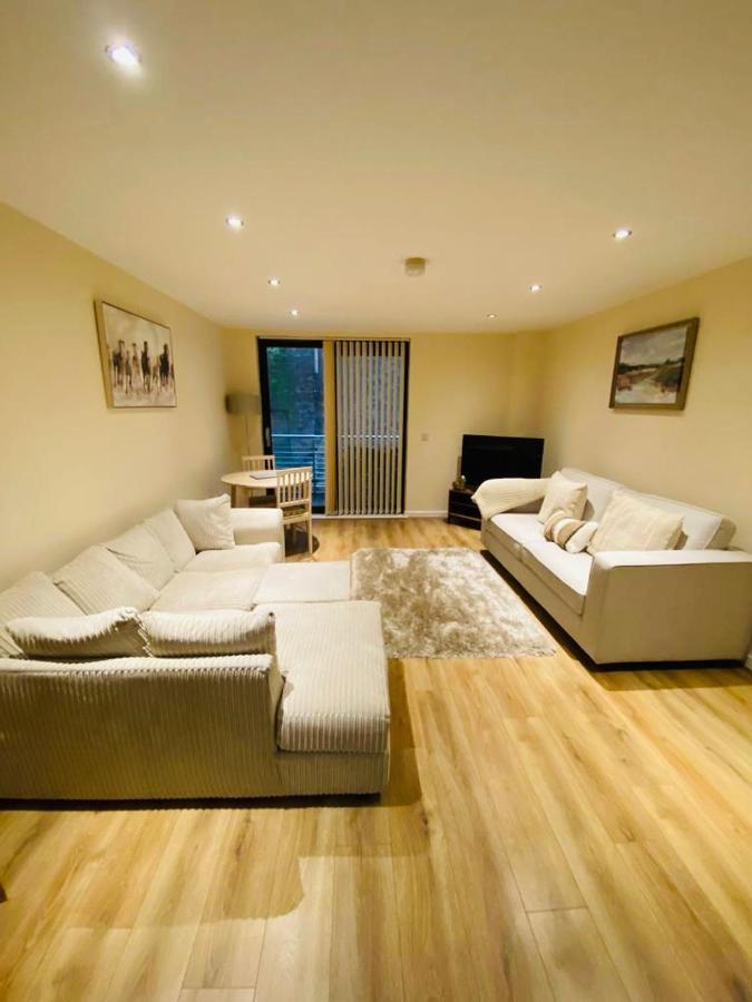 Liverpool City Centre Modern Apartment Fits 6 People ภายนอก รูปภาพ
