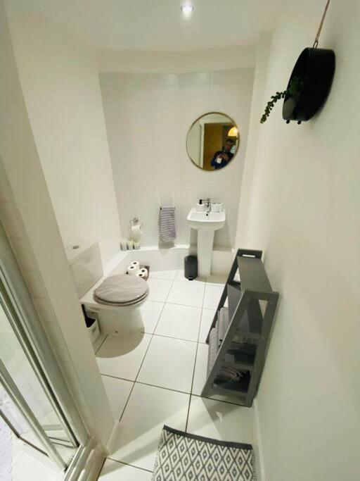 Liverpool City Centre Modern Apartment Fits 6 People ภายนอก รูปภาพ